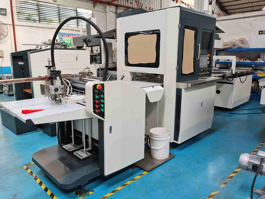 Máy làm hộp đựng nước hoa trang sức hoàn toàn tự động Máy làm hộp cứng với định vị trực quan