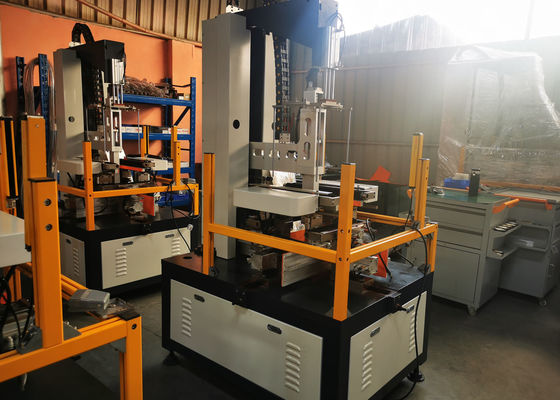 Máy tạo hình hộp cứng 2,5kw các tông 26 chiếc / phút cho điện thoại di động