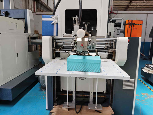 Máy sản xuất hộp nước hoa điện thoại di động với hệ thống gói hộp kép