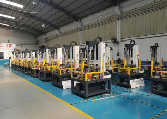 27 cái / phút Máy tạo hình hộp cứng nhắc Máy làm hộp di động LS-F6