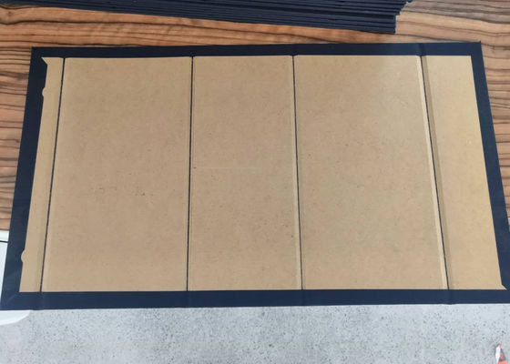 Máy làm vỏ máy tự động Game Board Máy sản xuất ốp lưng di động