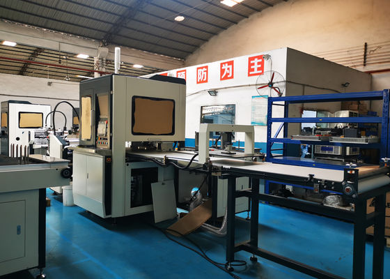 Máy dán giấy hộp giày cứng Máy định vị để sản xuất hộp cứng