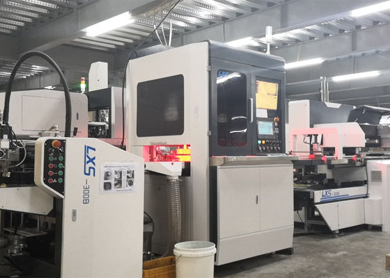 Máy làm hộp cứng với kích thước hộp Chiều dài tối đa 600 Chiều rộng 400 Máy làm hộp giày