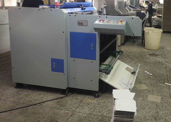Máy cắt rãnh các tông cứng cáp điện thoại di động 40m / phút để làm hộp nhẫn