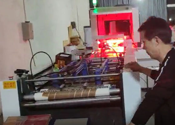Máy gấp hộp cứng Máy làm vỏ điện thoại di động hoàn toàn tự động
