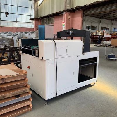 Máy dán hộp quà tặng có tốc độ 70 chiếc mỗi phút cho máy làm hộp bìa cứng