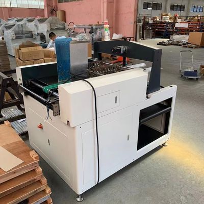 Hộp nước hoa giấy Máy dán góc cho hộp quần áo chạy bằng khí nén