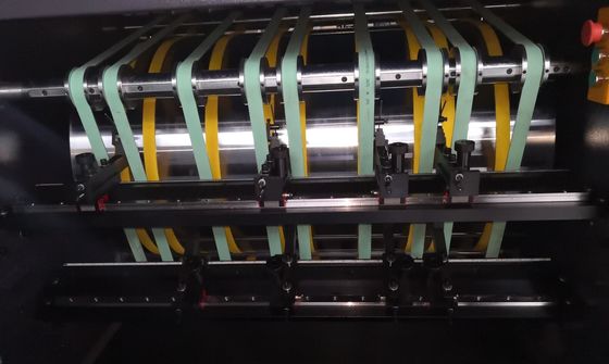 Máy cắt rãnh V tông tự động 35m / phút cho vỏ điện thoại di động